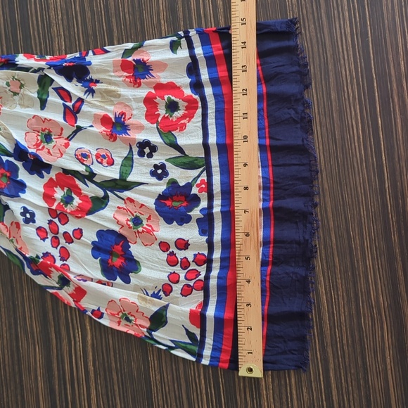 Bundle of three light scarves - Picture 10 of 10